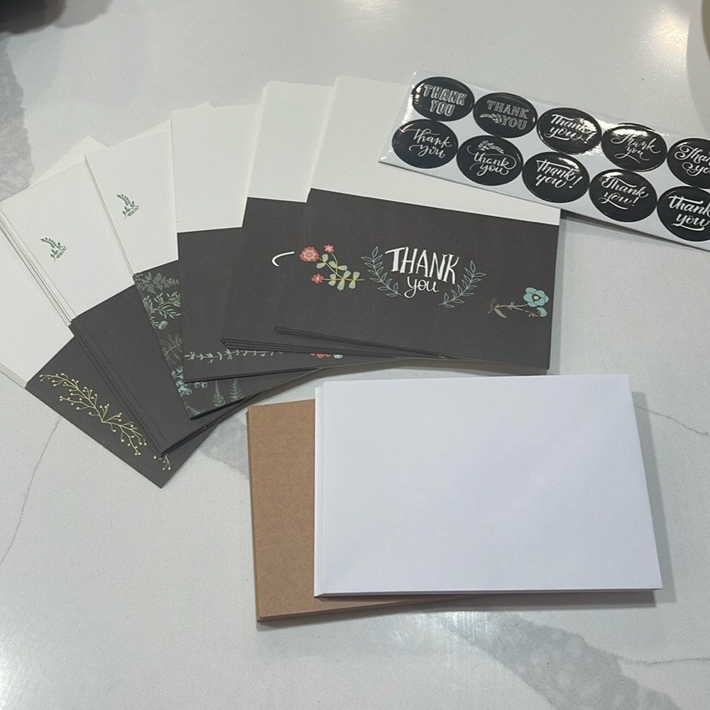 Thank you cards with envelope and seal stickers